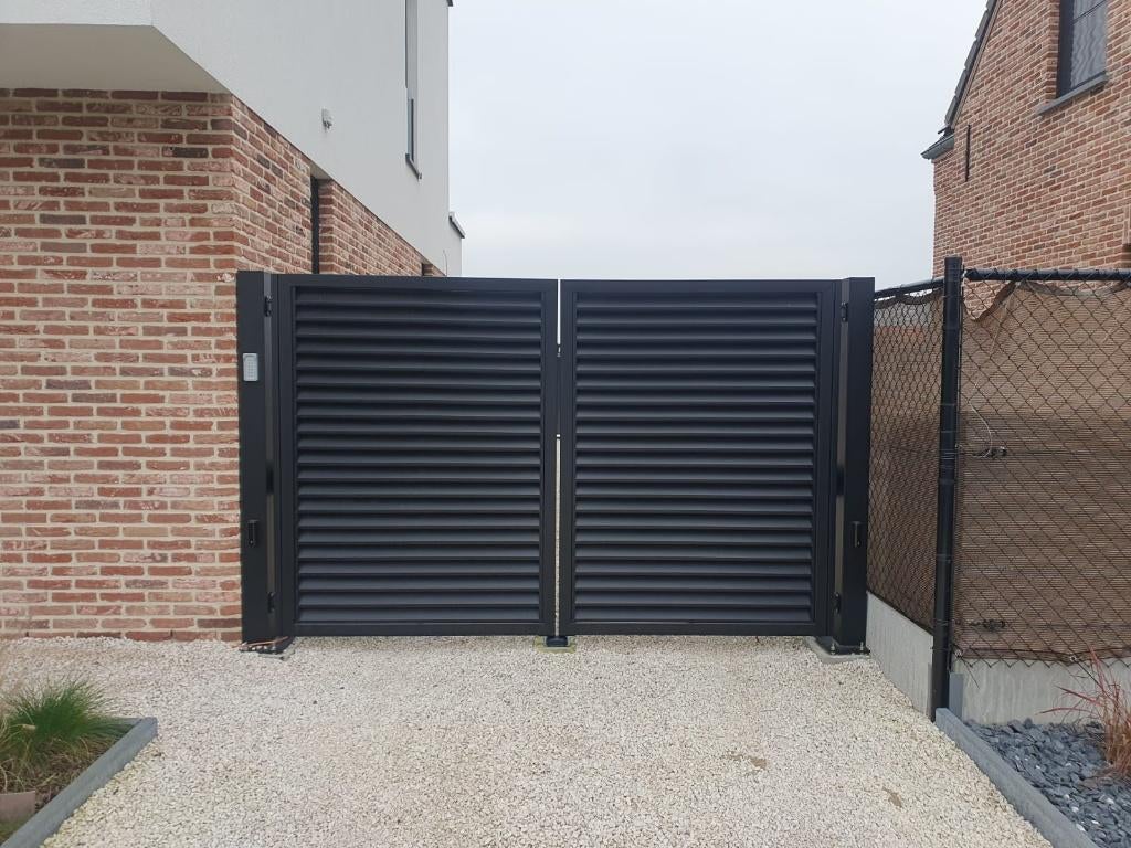 Moderne dichte inrijpoort model: Denver in afmeting 400x180, Tuin en Terras, Met poort, Nieuw, IJzer, Spijlenhekwerk