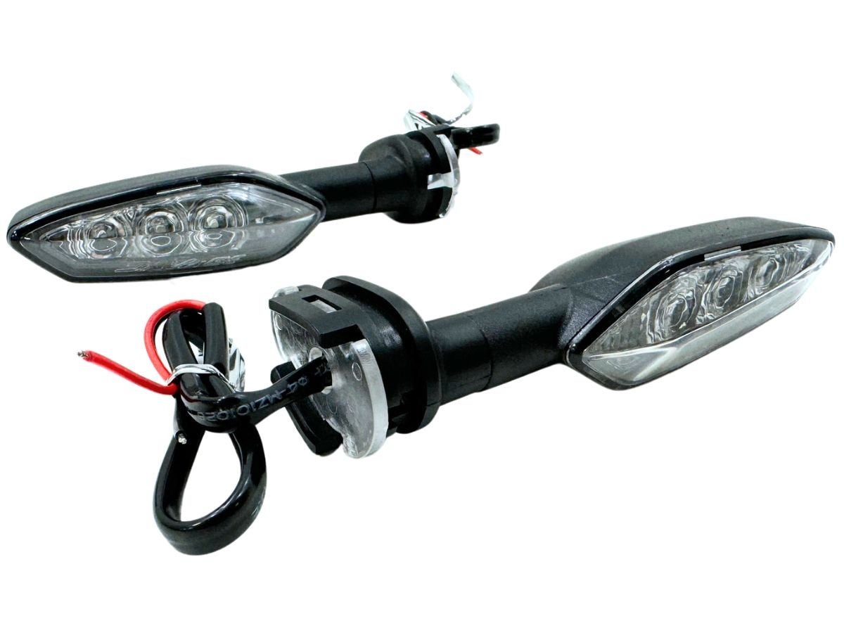 CLIGNOTANT MT 10 2016-2021 (MT10 RN458 B67) (B67833400000), Motos, Dhr. S. di Majo, Neuf, Info@cama-motorparts.nl, P.J. Troelstraweg 8 8
3144 CX  MAASSLUIS, NL