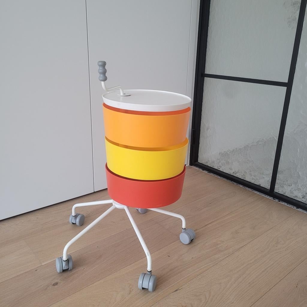 Trolley Ikea PS Klyftig, Ophalen