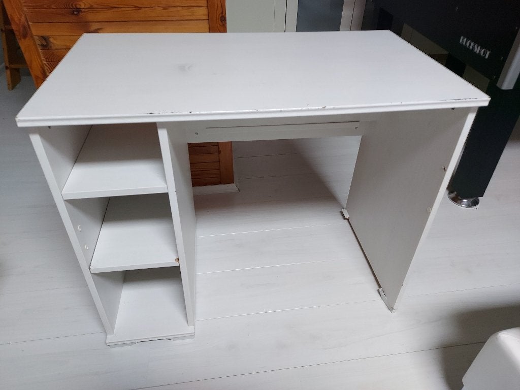 Bureau gratis, Huis en Inrichting, Bureaus, Ophalen, Gebruikt, Schoolbureau, 52 cm