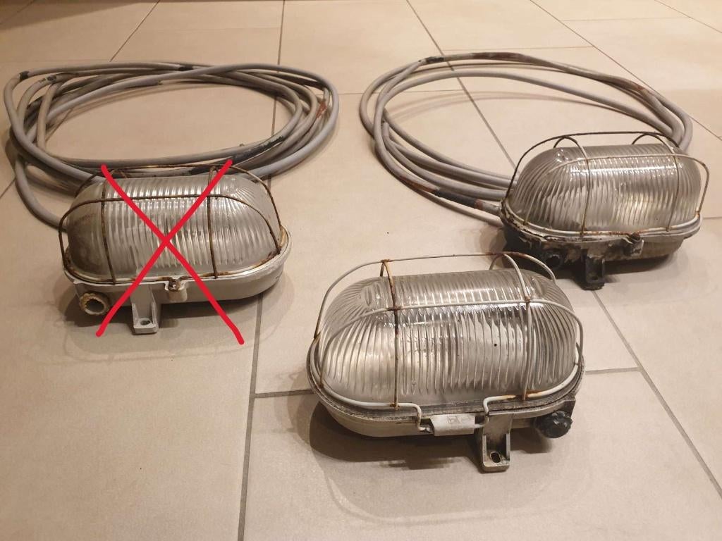 2 Bulls eye industriele jaren 50 buiten lampen werkt perfekt, Enlèvement, Verre, Plafonnier