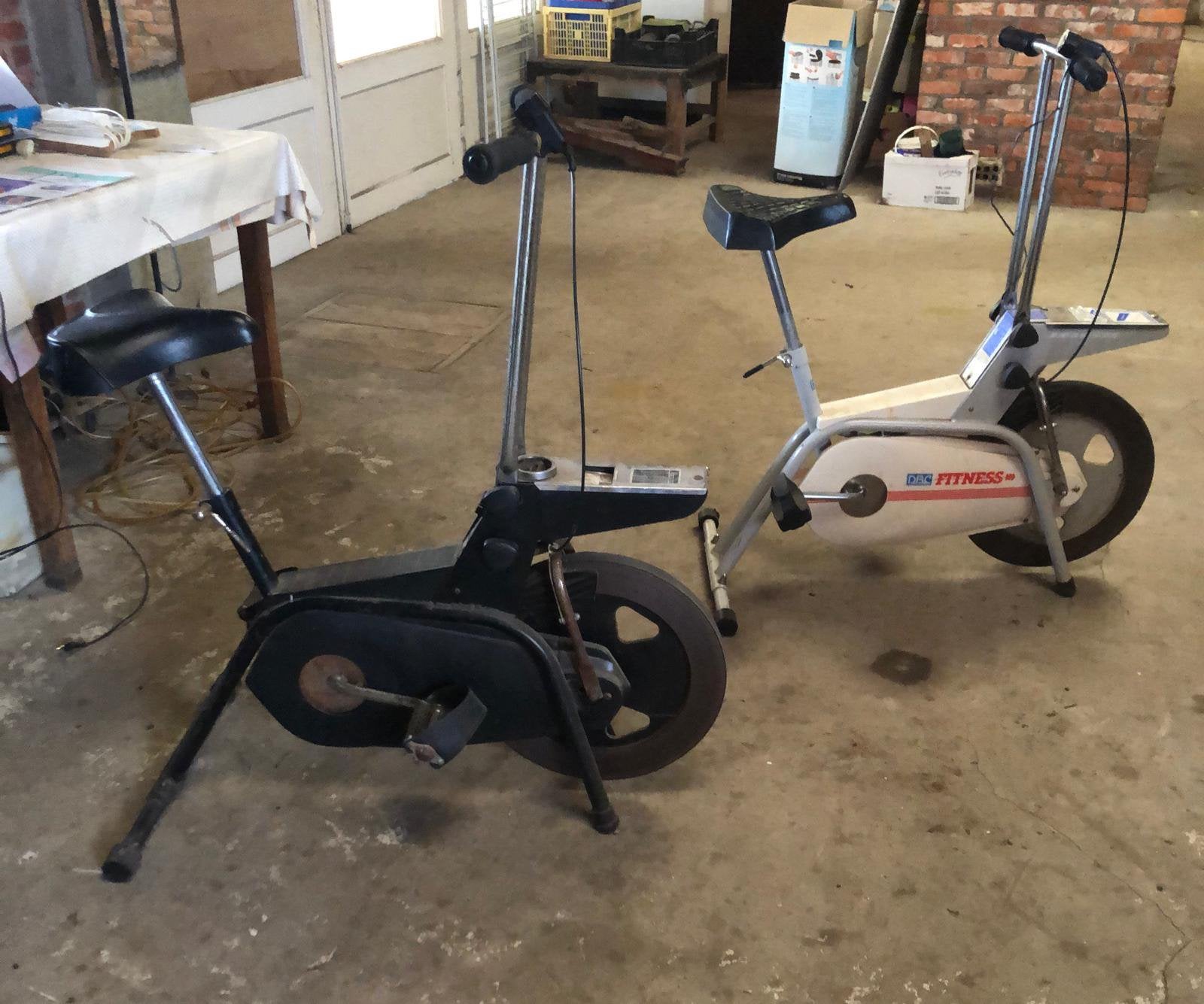 Oude fitness fietsen, Enlèvement, Comme neuf
