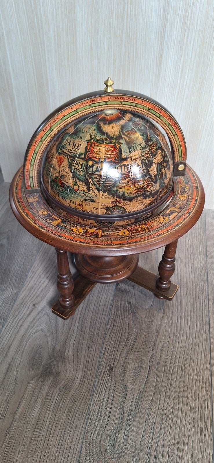 Wereldbol ijsemmer vintage 1970, Ophalen
