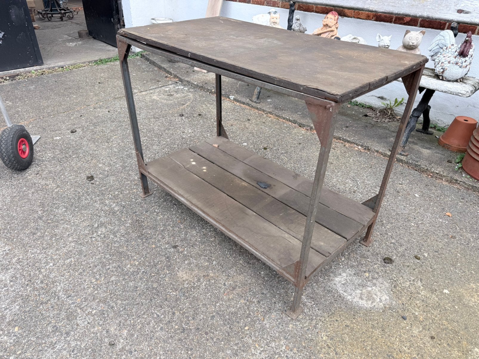 Vintage metalen tafel met houten blad, Ophalen, Gebruikt, 70 tot 120 cm