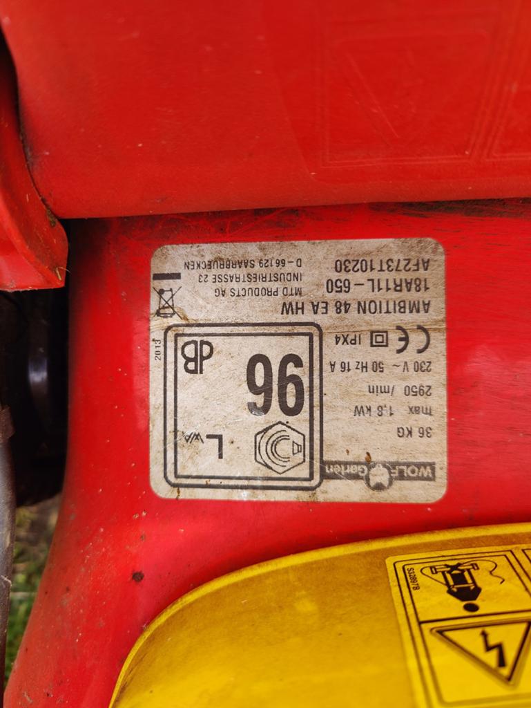 Wolf Garten elektrisch 1800W en nieuw mes, Ophalen