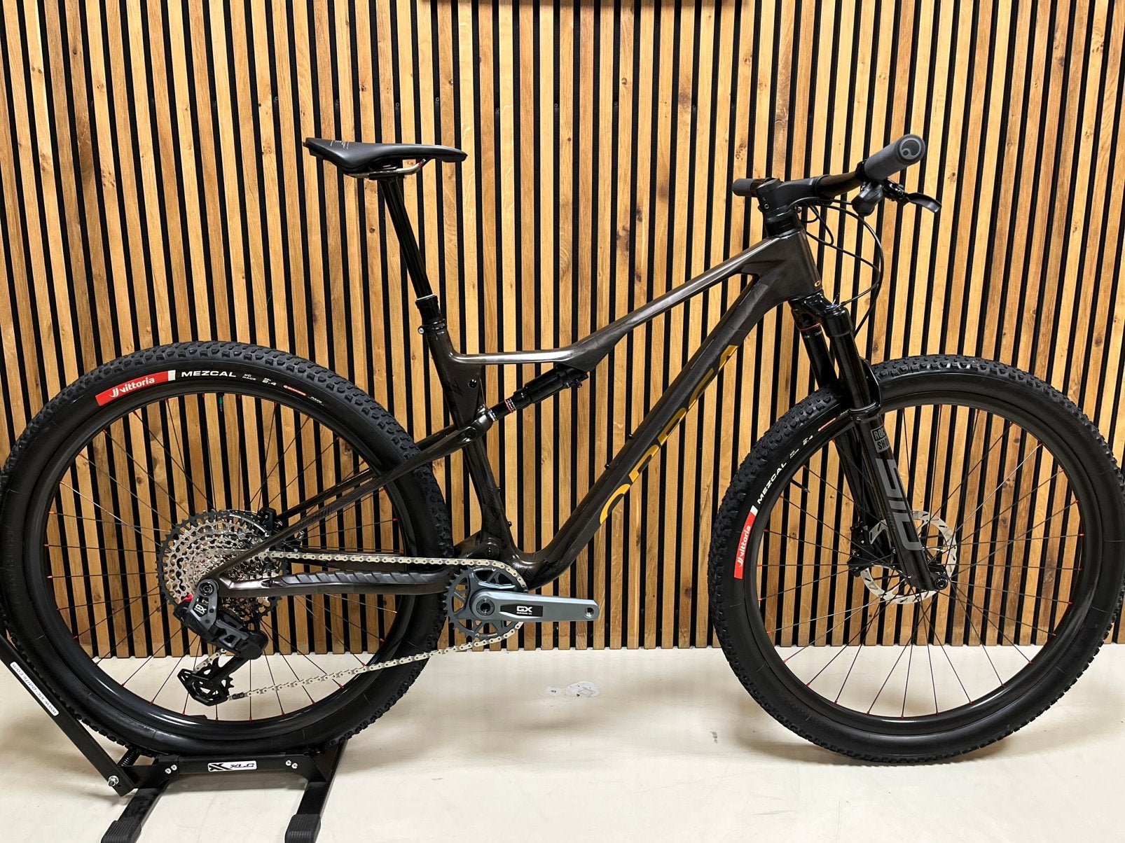 Orbea oiz m-pro maat L NIEUWSTAAT, Fietsen en Brommers, Ophalen, Frame, Zo goed als nieuw, Mountainbike