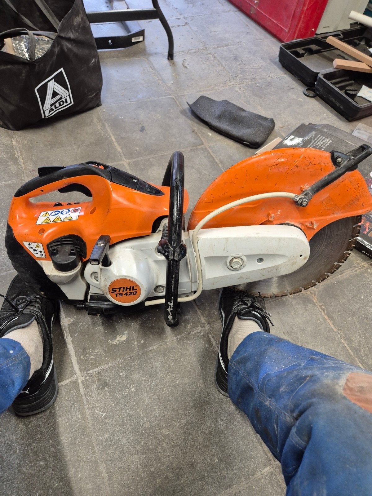 Stihl TS 420, Enlèvement ou Envoi