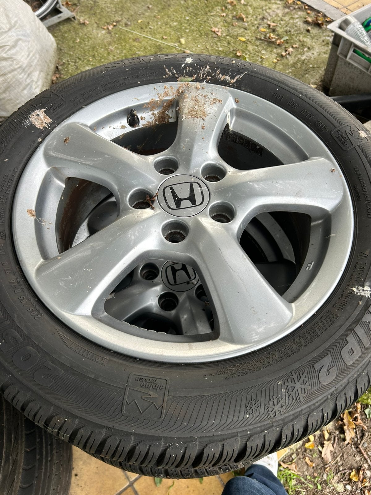 4 winterbanden voor honda civic zo goed als nieuw., Ophalen, Winterbanden, Band(en)