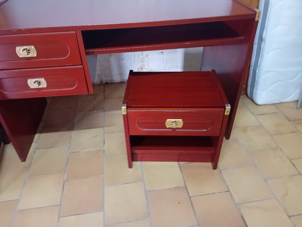 Bureau in goede staat, Ophalen, Gebruikt