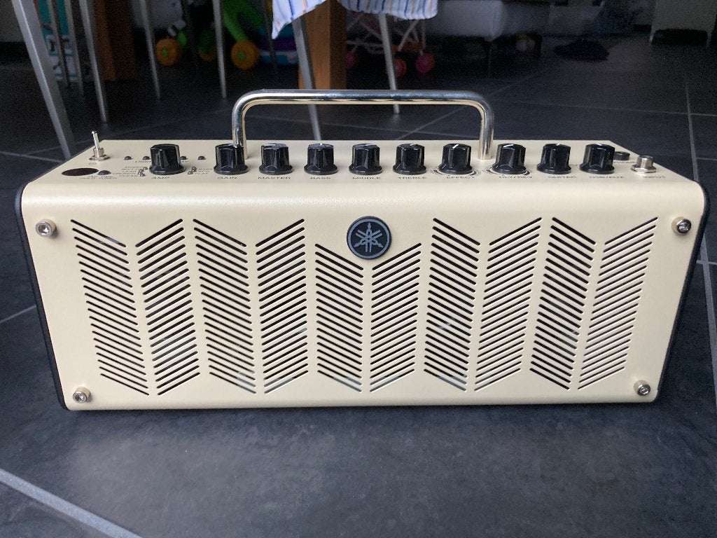 Yamaha THR10 met tas, Ophalen, Zo goed als nieuw, Overige merken, Met versterker