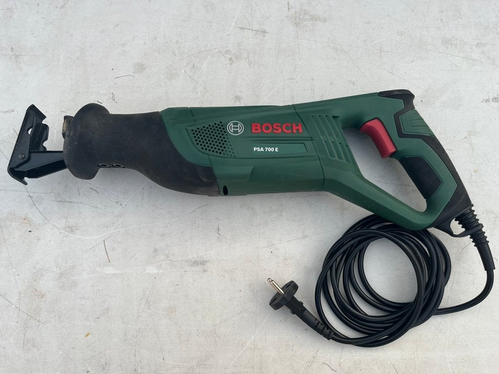 Bosch PSA 700 E reciprozaag + koffer, Doe-het-zelf en Bouw, Gereedschap | Zaagmachines, Ophalen, 70 mm of meer, 600 tot 1200 watt