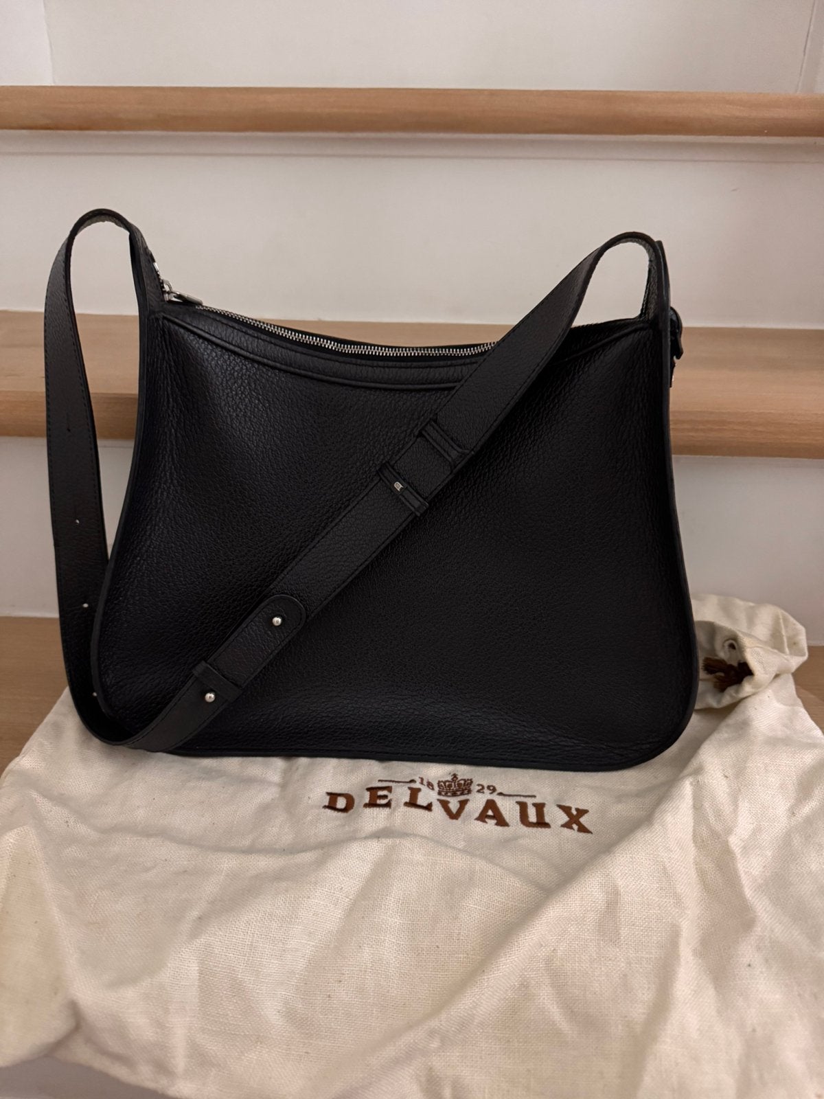 Delvaux état neuf, Bijoux, Sacs & Beauté, Sacs | Sacs Femme, Enlèvement ou Envoi, Neuf