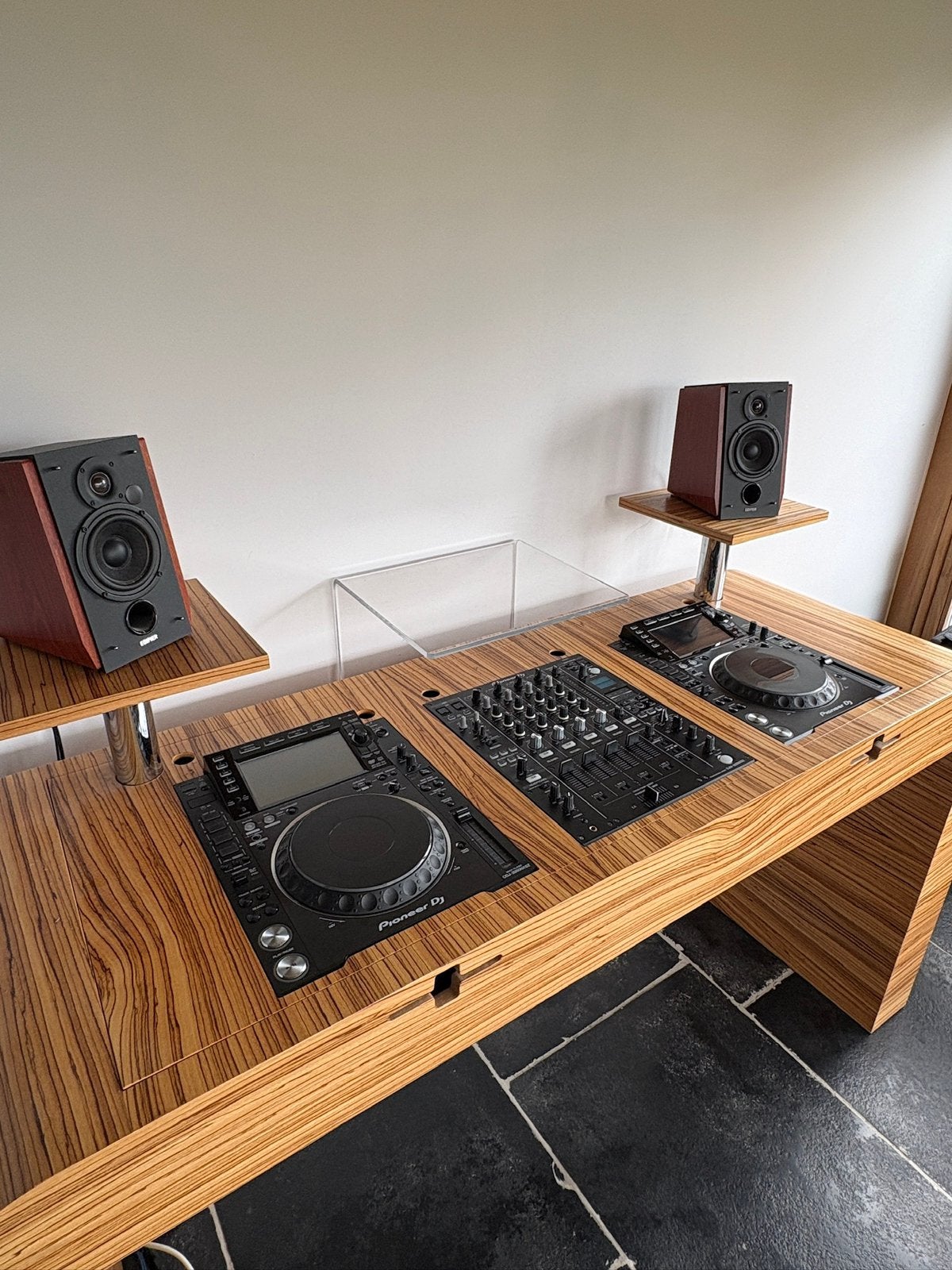 DJM-900NXS2 + 2x CDJ-2000NXS2 + DJ Booth, Muziek en Instrumenten, Dj-sets en Draaitafels, Zo goed als nieuw, Pioneer, Ophalen