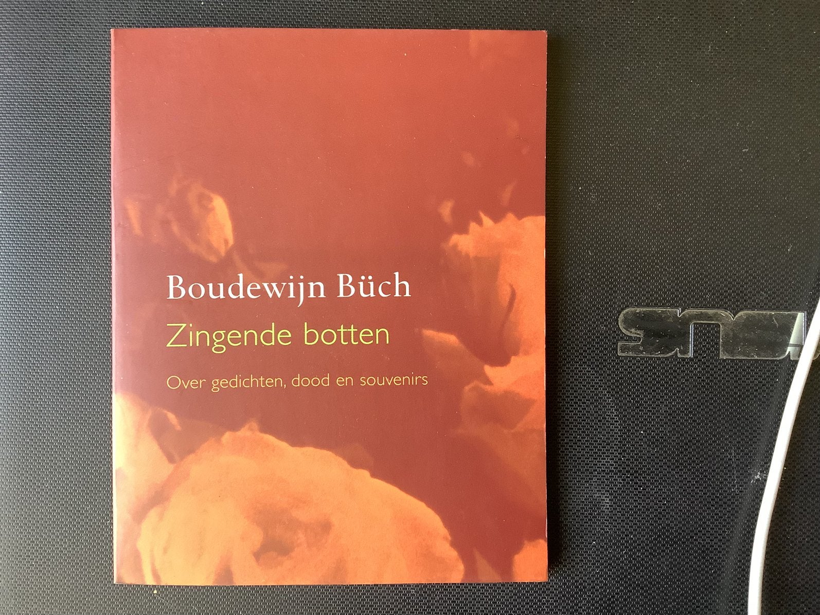 Boudewijn Buch Zingende botten, Boeken, Ophalen, Nieuw
