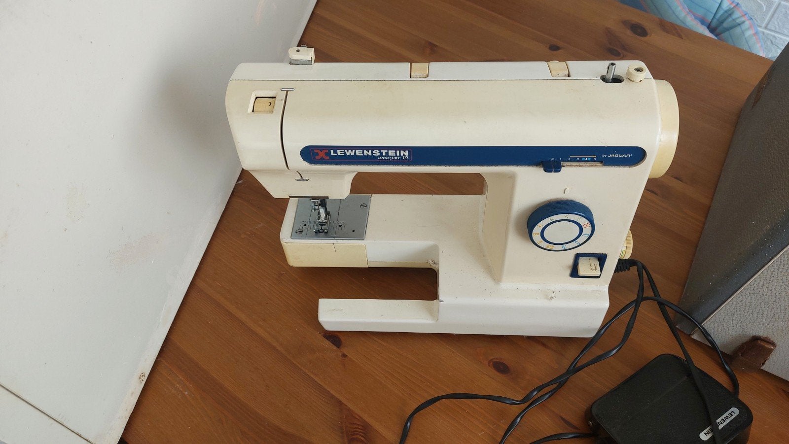 3 oudere naaimachines, Hobby en Vrije tijd, Ophalen, Lewenstein