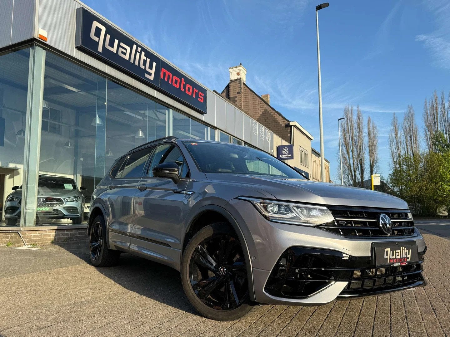 Volkswagen Tiguan Allspace Tiguan 2.0 TDI // - 7zit // R-Lin, Argent ou Gris, Entreprise, 1968 cm³, Noir