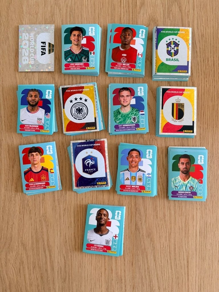 Panini Stickers, coupes du monde, Enlèvement ou Envoi, Neuf, Plusieurs autocollants