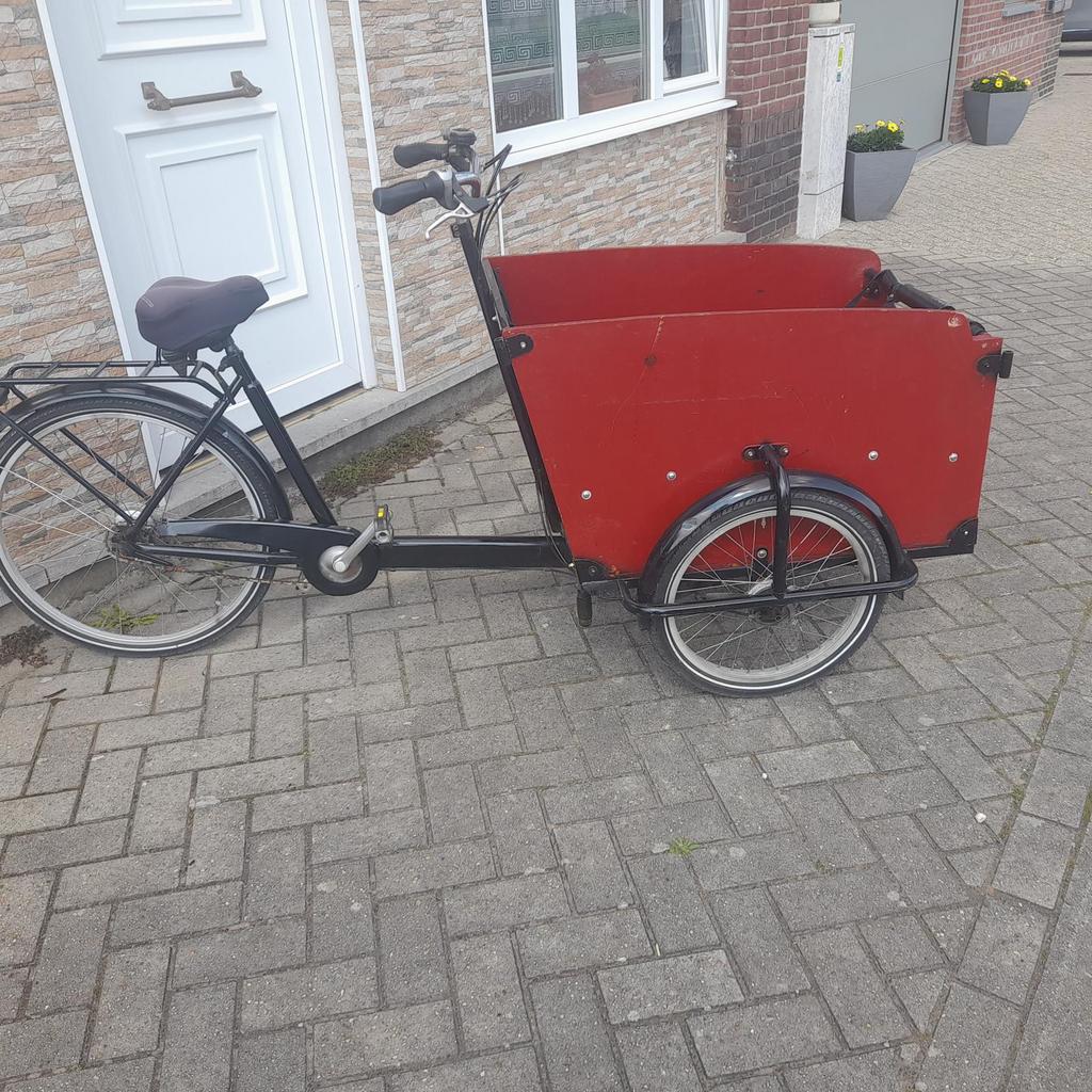 Bakfiets 4 personen, Fietsen en Brommers, Ophalen, Zo goed als nieuw