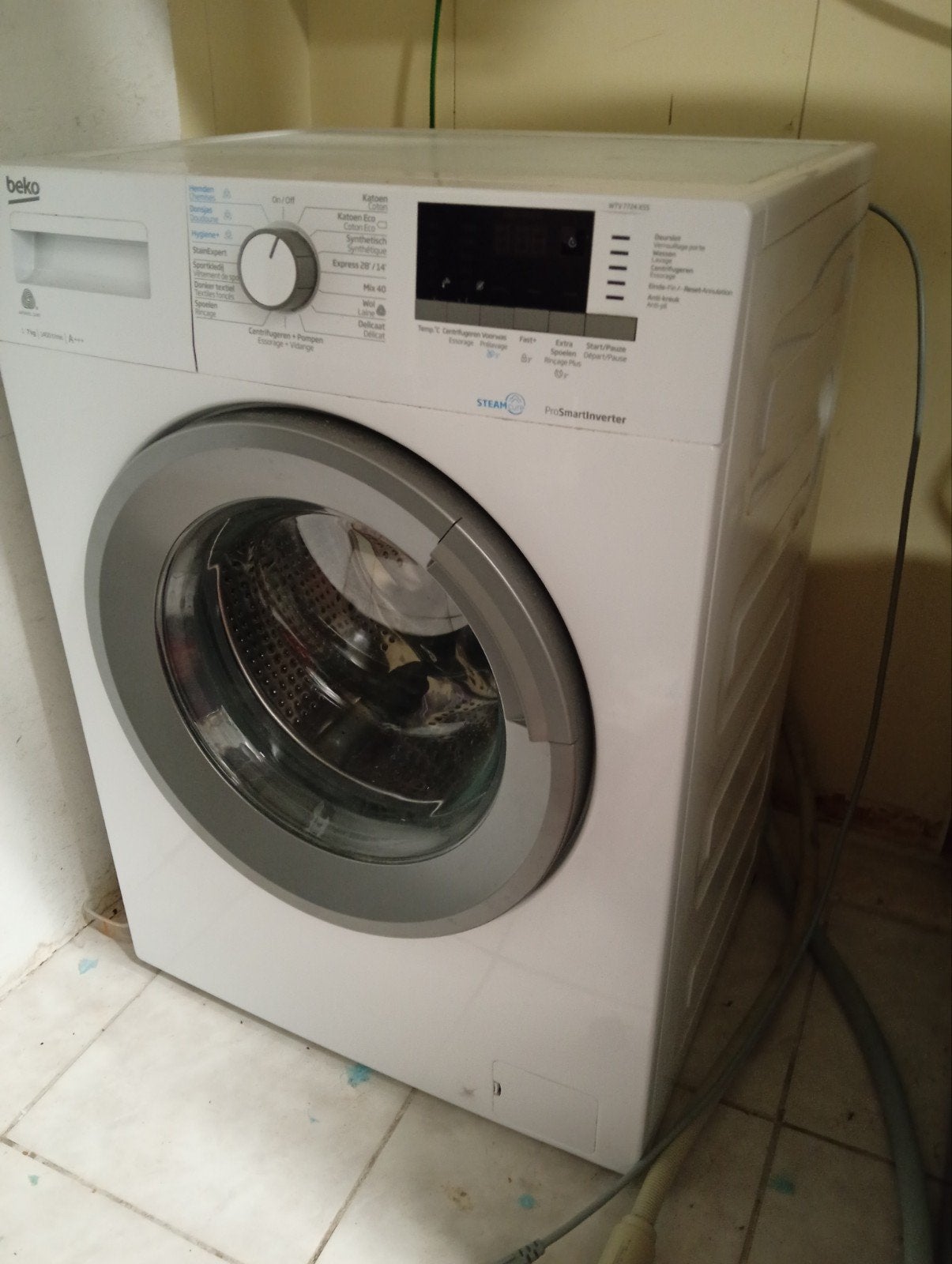 Beko wasmachine 7kg met stoomfunctie, 1200 à 1600 tours, 6 à 8 kg, Programme lavage à la main, Comme neuf