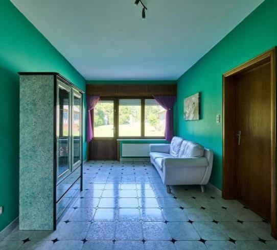 Gelakte raamkast met verlichting, Huis en Inrichting, Kasten | Vitrinekasten, Ophalen, Zo goed als nieuw, Glas, Met deur(en)