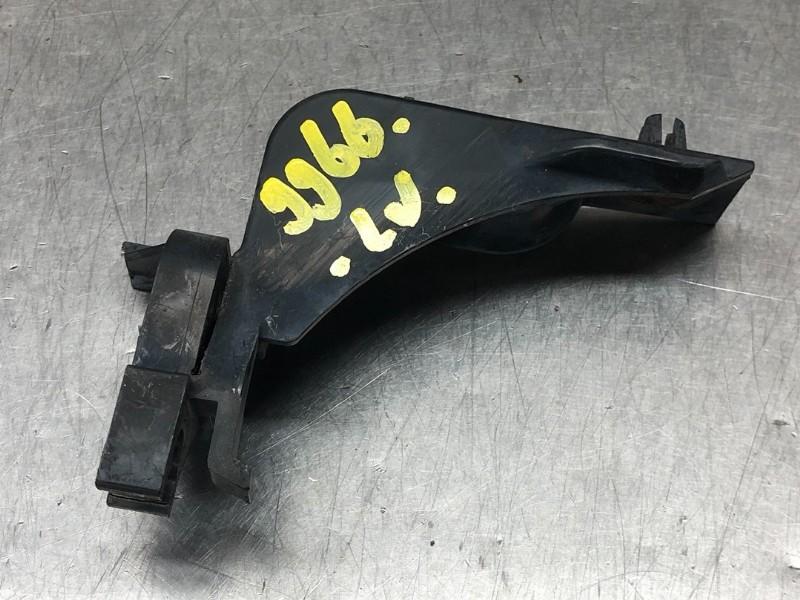 SUPPORT PARE-CHOCS AVANT GAUCHE Toyota Yaris (P1), Utilisé, Toyota