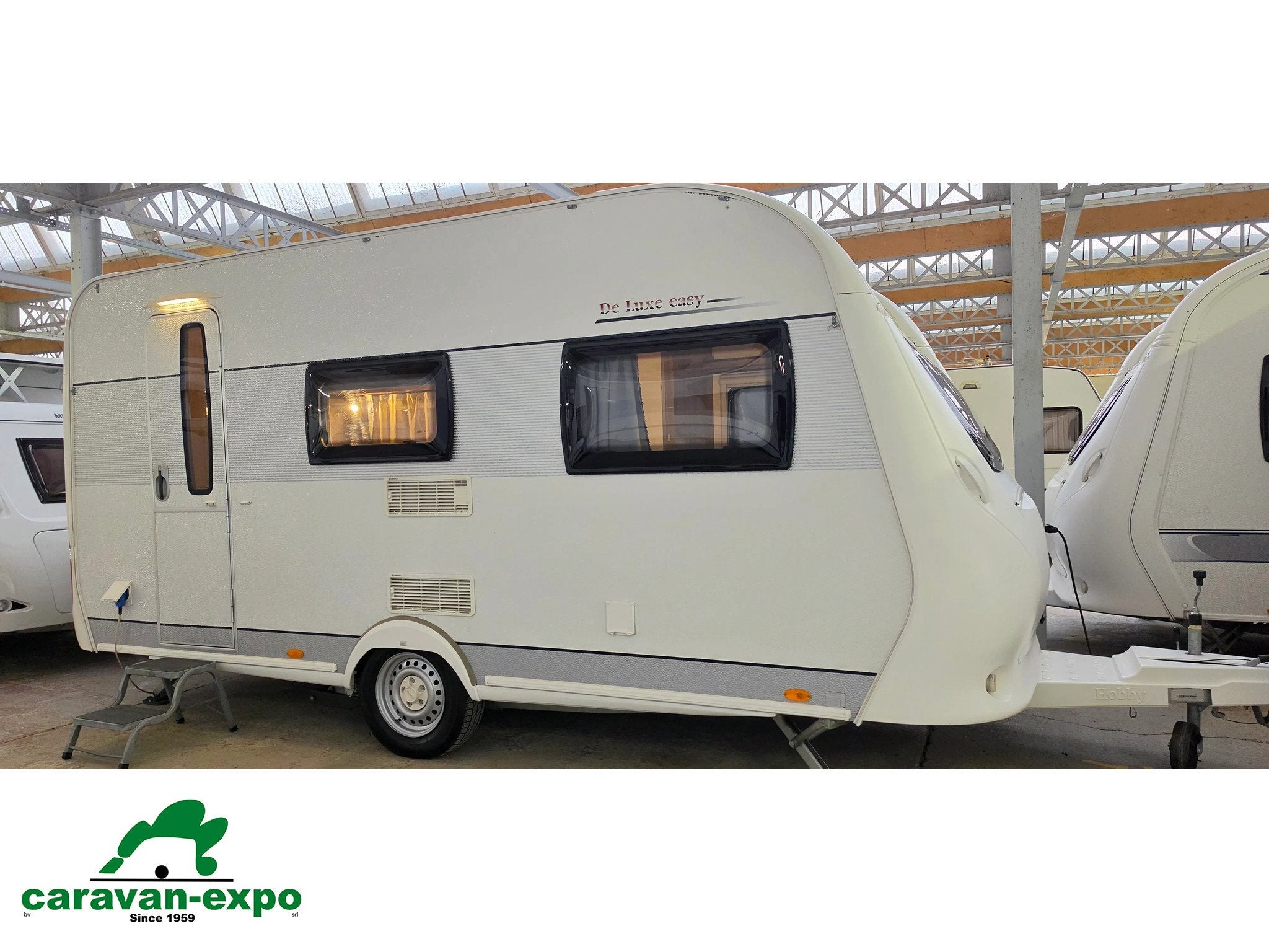 HOBBY De Luxe 440SF, Caravans en Kamperen, Caravans, Bedrijf, tot en met 4, 1000 - 1250 kg, Hobby, 4 tot 5 meter