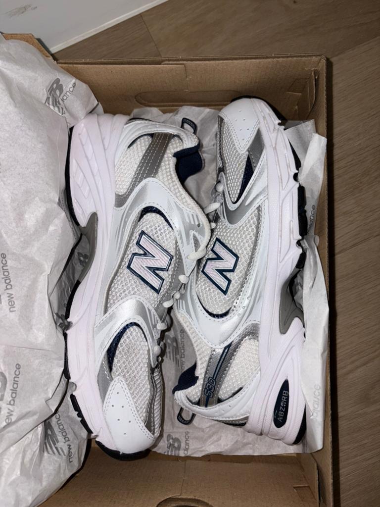 New Balance 530 White Silver Navy, Kleding | Dames, Schoenen, Wit, Nieuw, Ophalen of Verzenden, Sneakers