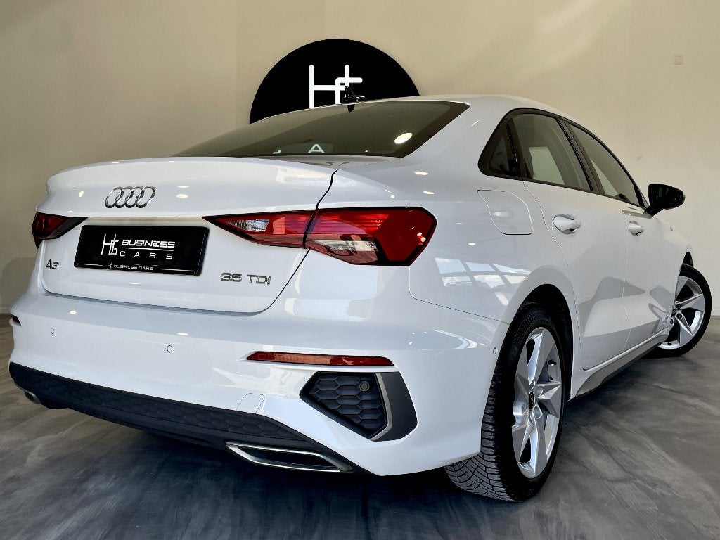 Audi A3 35 TDi/ S-LINE/ VIRTUAL COCKPIT PLUS / APPLE CARPLAY, Autos, Cuir, Achat, Entreprise, 1968 cm³