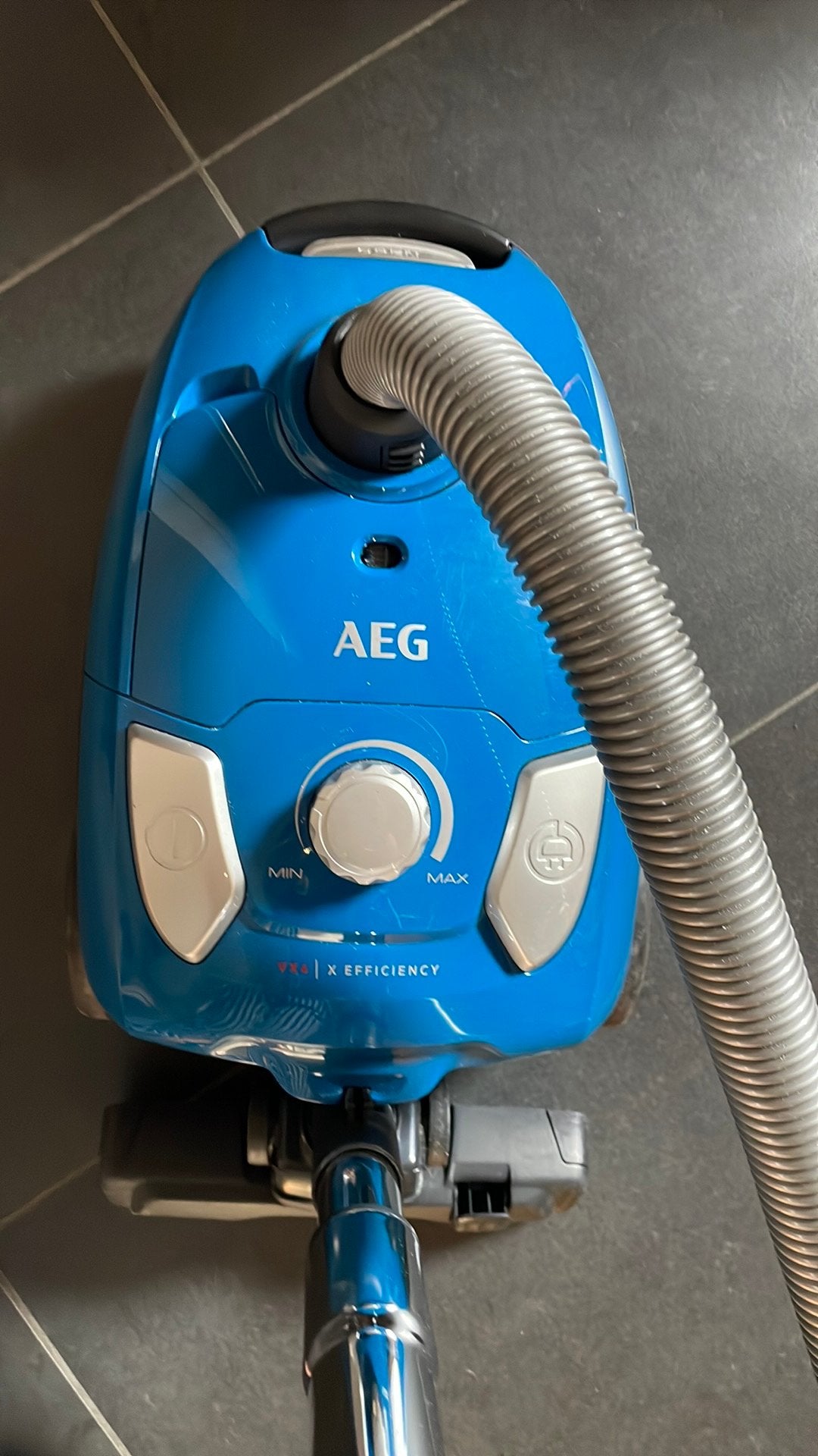 Stofzuiger AEG, Gebruikt, Minder dan 1200 watt, Geschikt voor harde vloeren, Ophalen