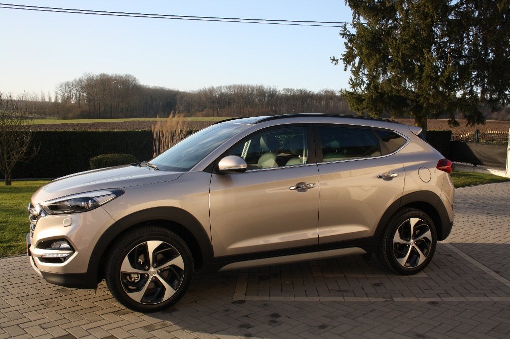 HYUNDAI TUCSON, Autos, Cuir, Euro 6, 96 kW, Automatique