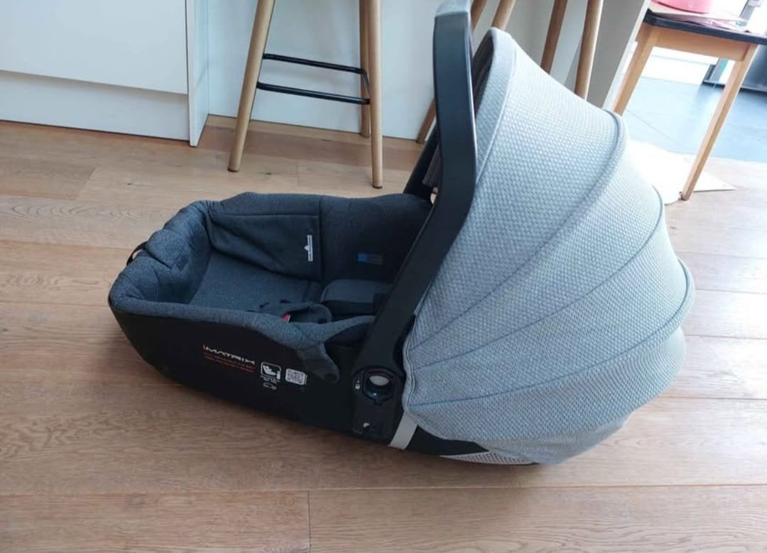 Autostoel, Ophalen, Isofix