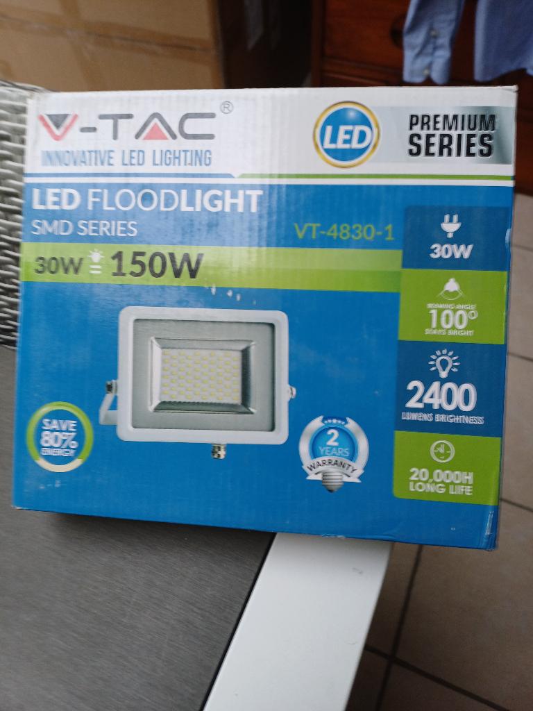 Led floodlight 30 w = 150 w 2400 lm, 30 tot 60 watt, Led-lamp, Floodlight, Nieuw