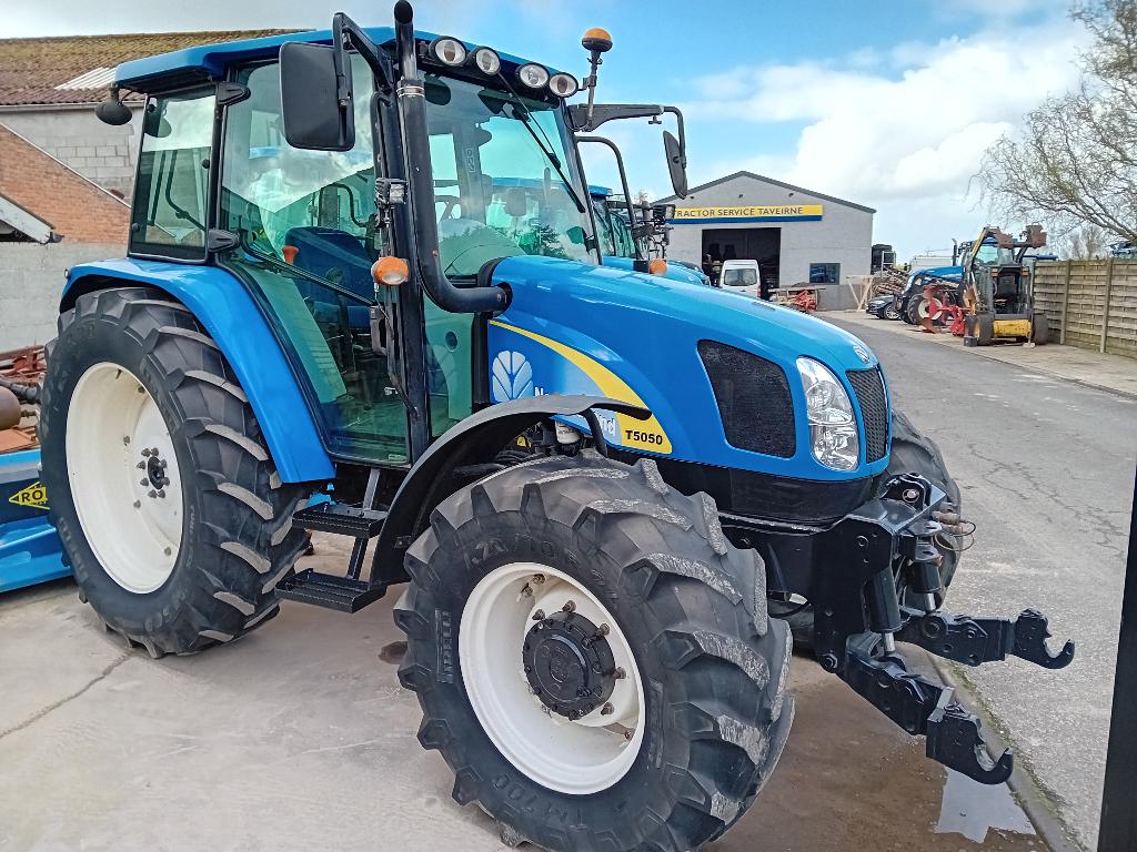 New Holland T5050, Zakelijke goederen, Ophalen, 80 tot 120 Pk, Gebruikt, 2500 tot 5000