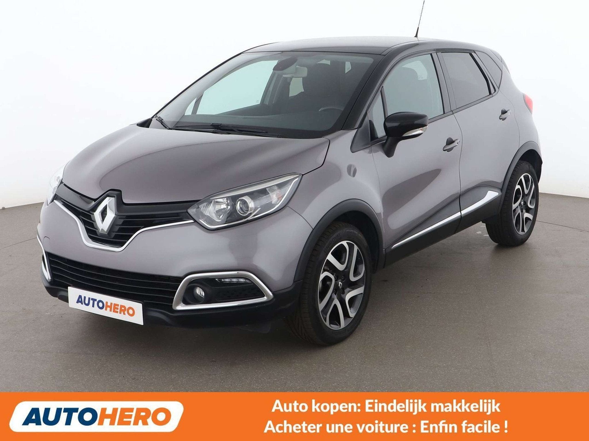 Renault Captur 0.9 Energy Life (bj 2015), Voorwielaandrijving, Stof, Gebruikt, Zwart
