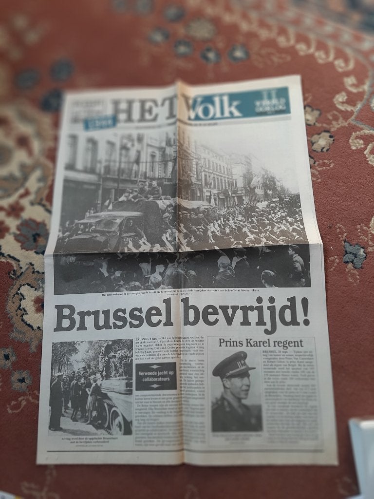 oude kranten HET VOLK /  GVA, Collections, Revues, Journaux & Coupures, Journal, Enlèvement