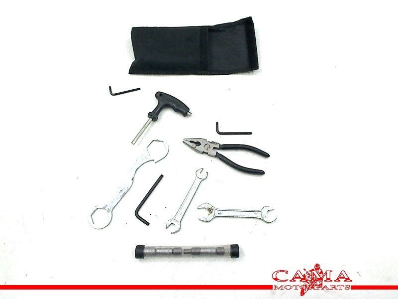 GEREEDSCHAPSET 690 SMC R 2021-2022 (01-2021/12-2022), Dhr. S. di Majo, Gebruikt, Info@cama-motorparts.nl, P.J. Troelstraweg 8 8
3144 CX  MAASSLUIS, NL