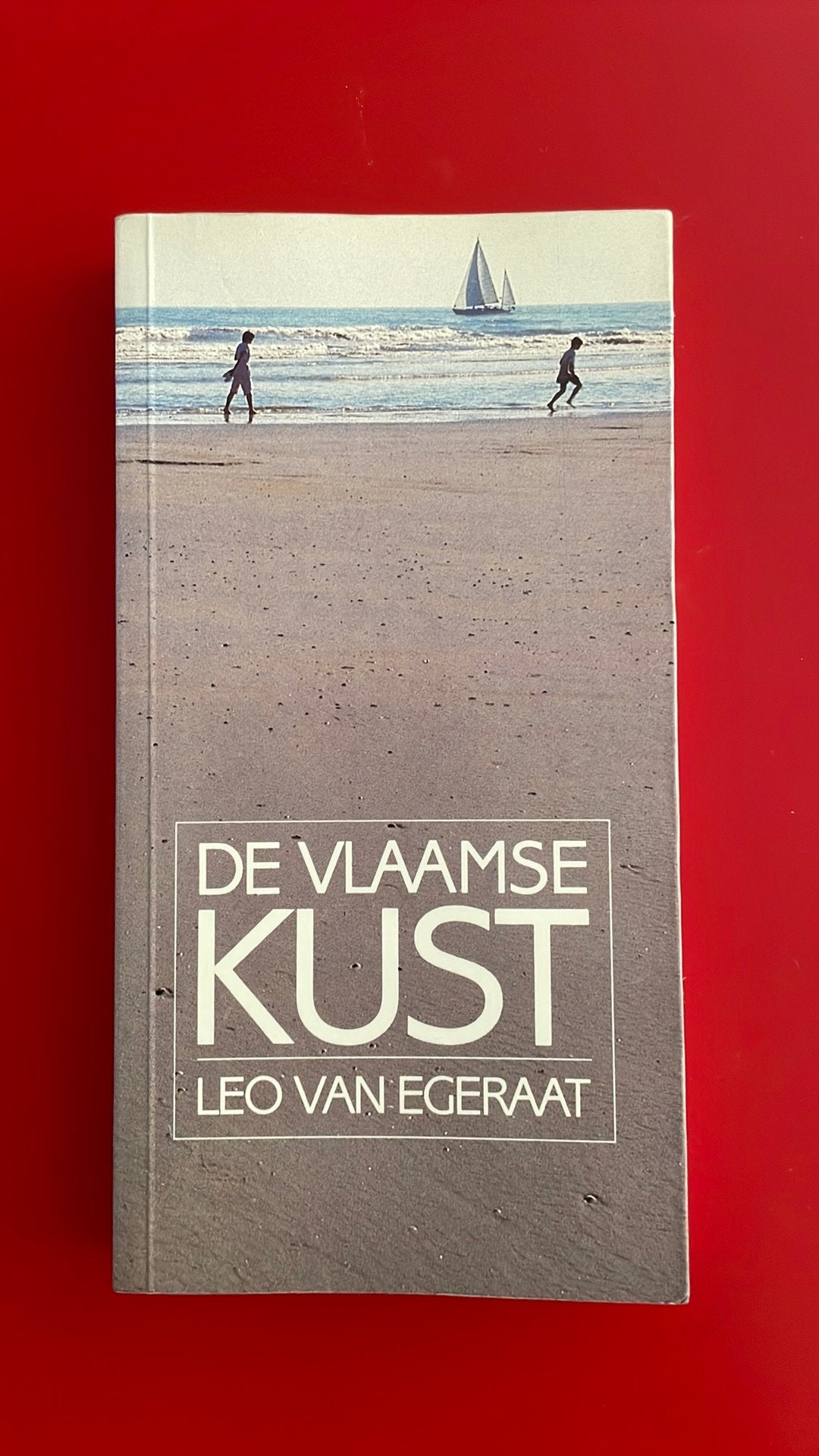 De Vlaamse Kust - Leo van Egeraat  met foto's Paul van Wouwe, Leo van Egeraat, Enlèvement ou Envoi, Utilisé, 20e siècle ou après
