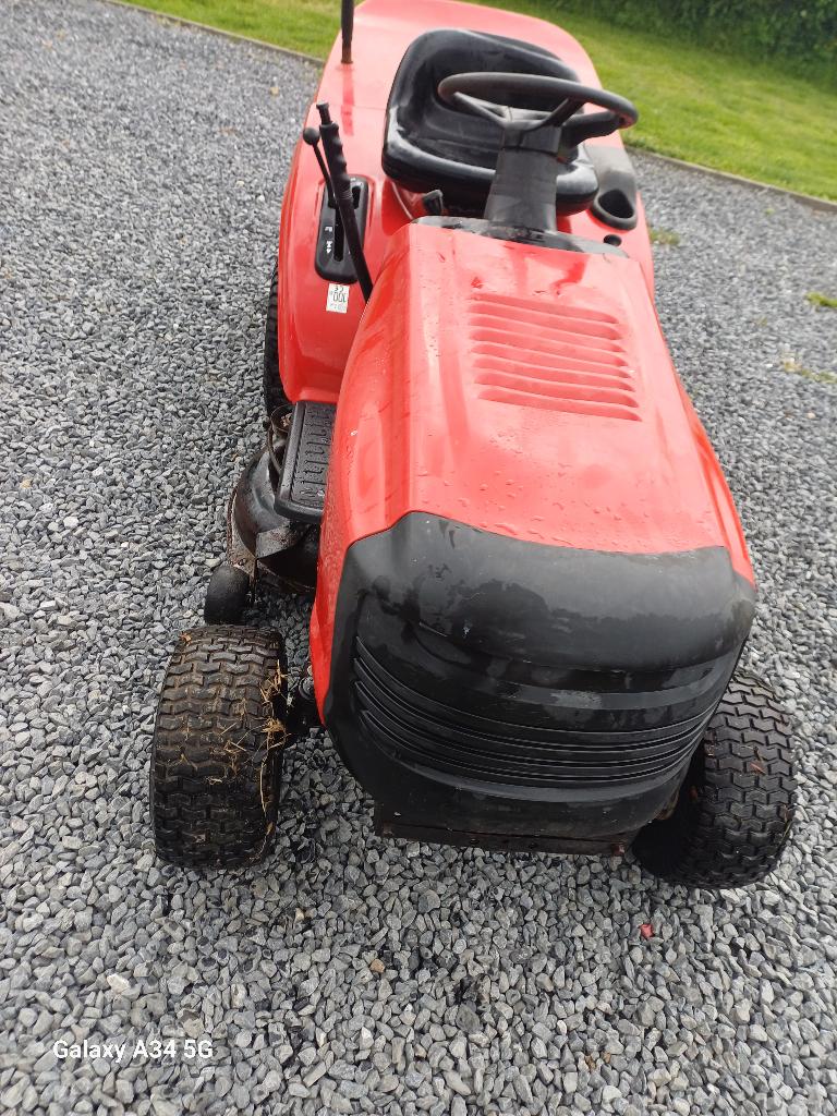 Tracteur tondeuse ayp même modèle que husqvarna, Enlèvement, Utilisé, Démarrage électrique, 90 à 120 cm