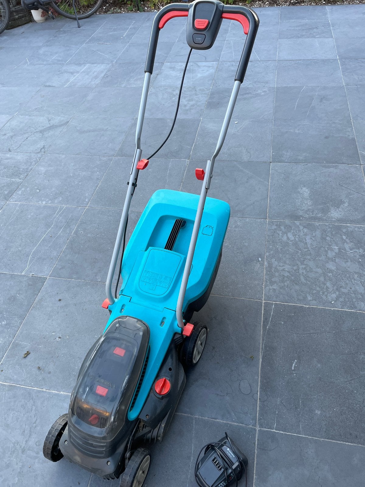 GARDENA ELEKTRISCHE GRAMACHINE powermax 64V, Ophalen, Gebruikt, Elektrische grasmaaier, Balkmaaier
