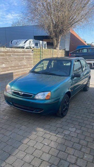 Mazda 121 Benzine 1300CC Mag In LEZ 138000km, Auto's, Mazda, https://public.car-pass.be/vhr/5fbebcf6-063f-4706-8a04-3fae491f9b01