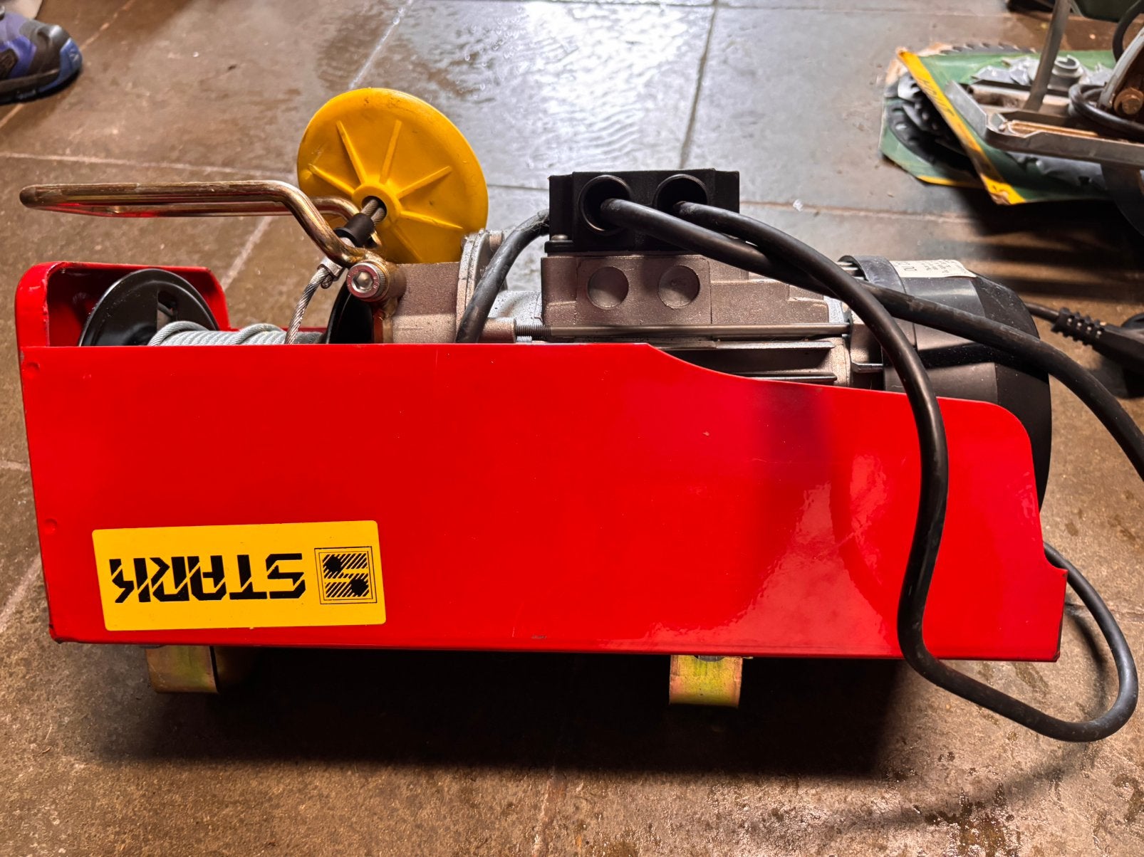 Palan Electrique Stark PRN 200 -jamais utilisé, Bricolage & Construction, Enlèvement, Neuf