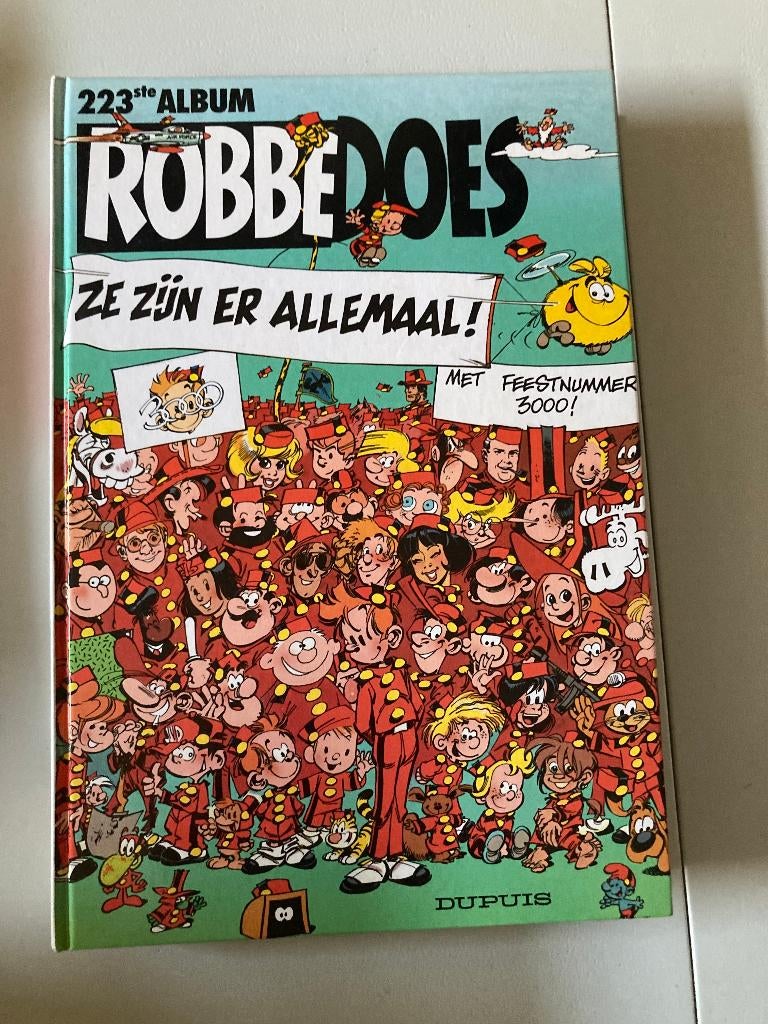 Robbedoes verzamelalbum 223 met feestnummer 3000, Boeken, Eén stripboek, Ophalen of Verzenden, Zo goed als nieuw