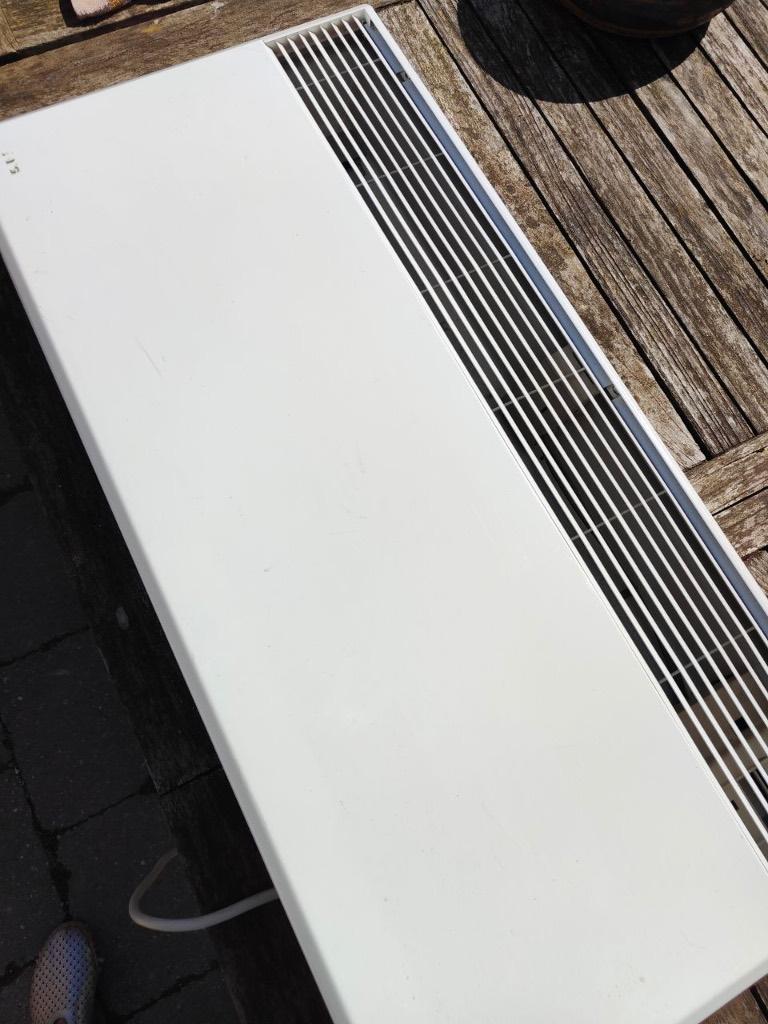 Wandconvector AEG 84x40x905, Doe-het-zelf en Bouw, Verwarming en Radiatoren, Ophalen, 30 tot 80 cm, Gebruikt, Overige typen