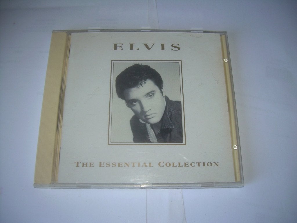 CD - ELVIS - THE ESSENTIAL COLLECTION, Pop, Ophalen of Verzenden, Zo goed als nieuw, Eerste persing