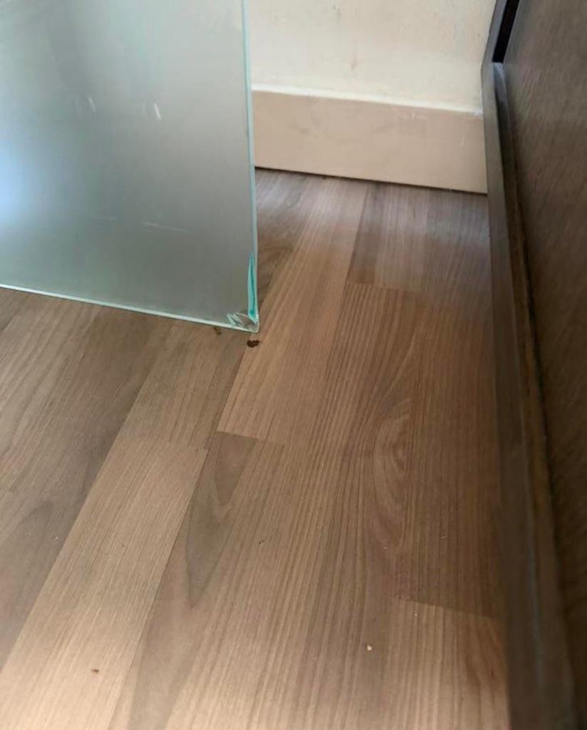 Boekenhouder/kast, Ophalen