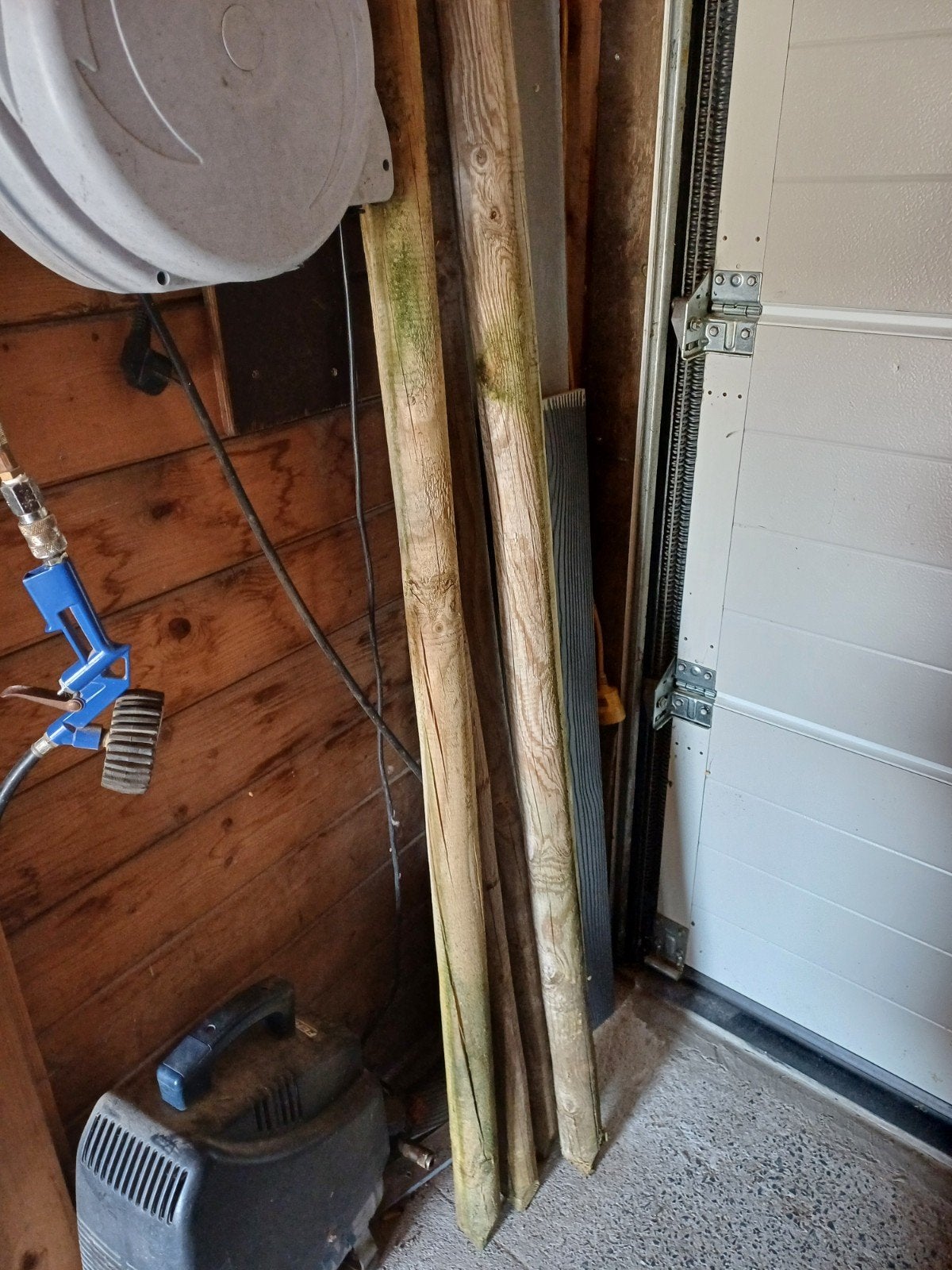 5 piliers en bois, Enlèvement, Comme neuf, Moins de 180 cm