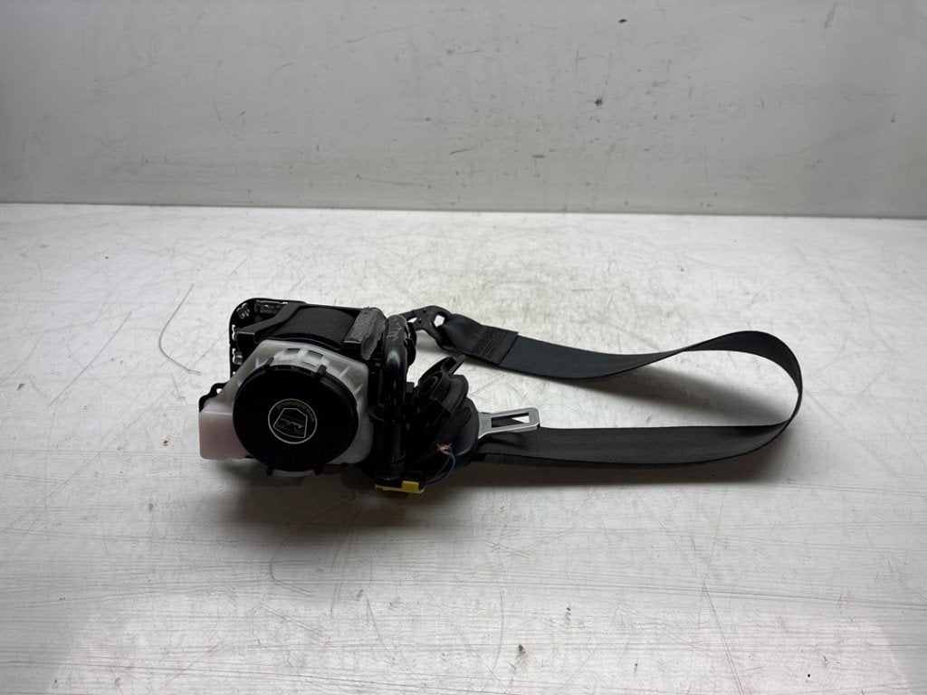 CEINTURE DE SECURITE AVANT DROIT Golf VII Variant (AUVV), Autos : Pièces & Accessoires, Volkswagen, Volkswagen AG, Utilisé, Kundenbetreuung@volkswagen.de