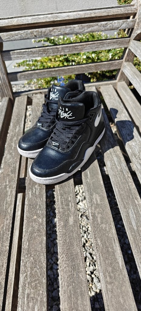 NIKE AIR FLIGHT, Ophalen, Nieuw