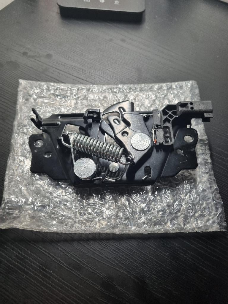 Motorkapvergrendeling Ford/Lincoln Dorman 820-003 133, Auto-onderdelen, Ophalen of Verzenden, Nieuw, Lincoln, Motorkap