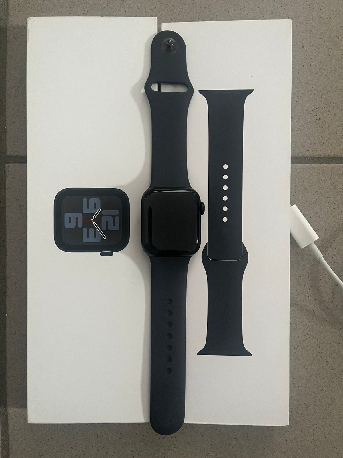 Apple Watch SE ( Gen2 ) 40mm, Enlèvement ou Envoi, Comme neuf